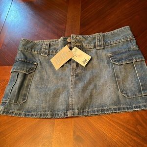 H & M divided denim skirt. Size medium